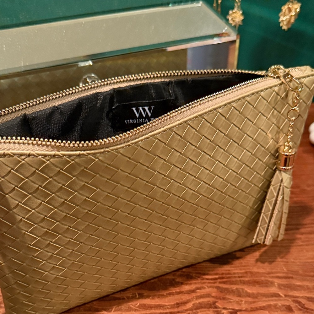 Virginia Wolf (Rachel Zoe Coveteur box item) Gold Woven Clutch with Tassel